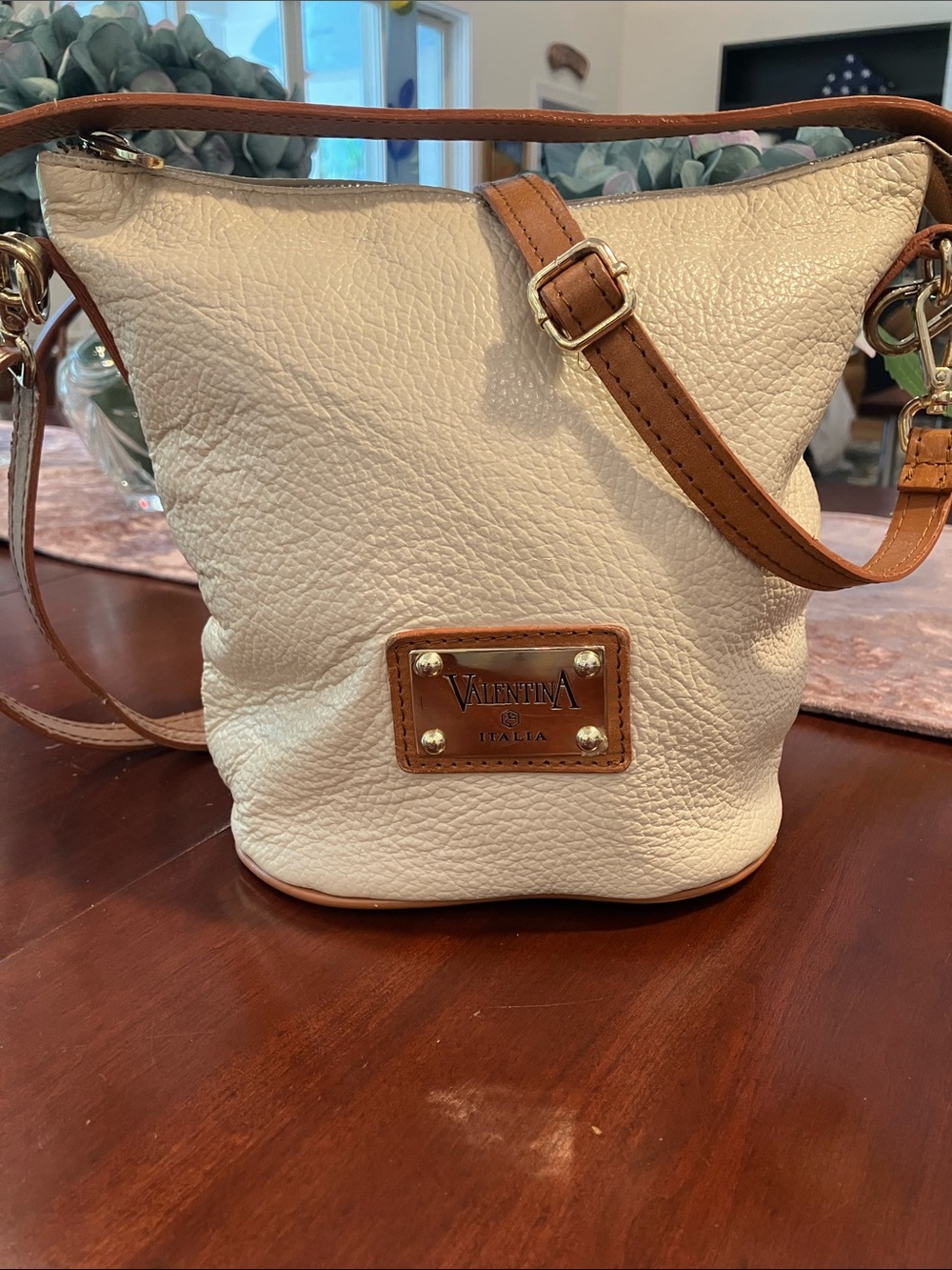 Valentina Cream Leather Crossbody Bucket style Bag with Tan Trim